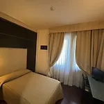 Ξενοδοχείο Kristall
