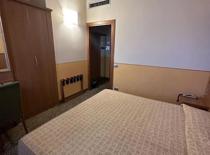 Kristall Hotel Corsico