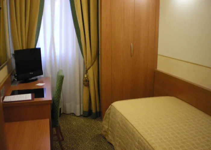 Hotel Kristall Corsico